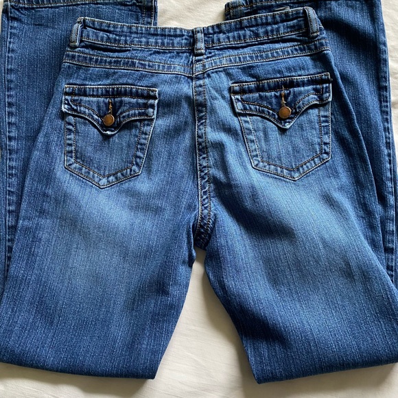 Parallel Boot Cut Jeans - Picture 3 of 4